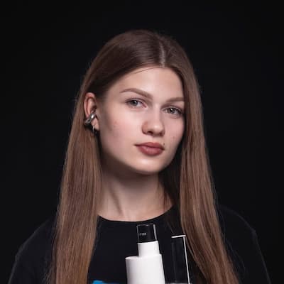Кувшинникова Елена